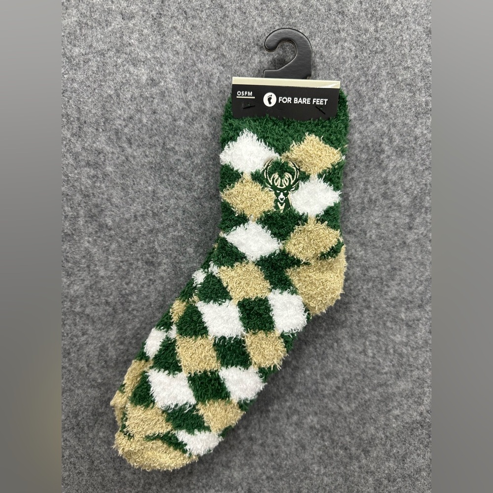 For Bare Feet Green and Cream Argyle Socks Milwaukee Bucks NBA Fuzzy Socks